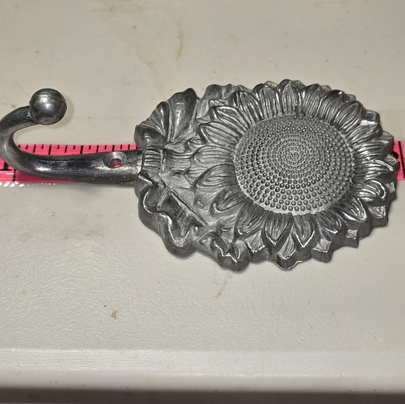 Vintage Sunflower Original Wall Hook - Picture 2 of 2